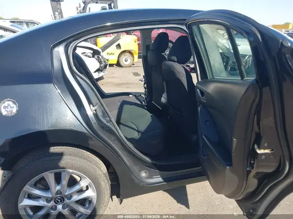 3MZBM1U76GM305713 2016 MAZDA 3 - Image 8