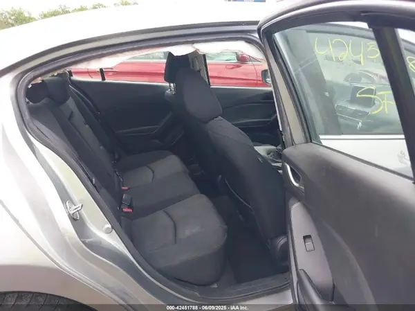 3MZBM1U77GM315876 2016 MAZDA 3 - Image 8
