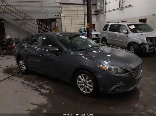3MZBM1U79GM244938 2016 MAZDA 3 - Image 1