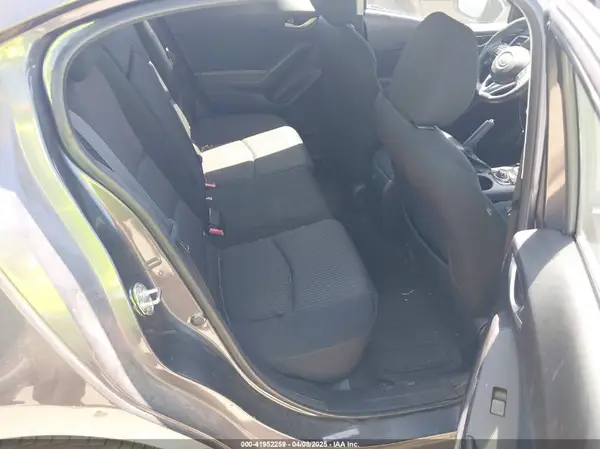 3MZBM1U79GM284484 2016 MAZDA 3 - Image 8
