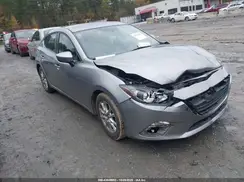 3MZBM1U7XGM261599 2016 MAZDA 3