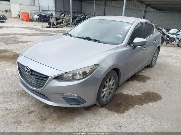 3MZBM1U7XGM265829 2016 MAZDA 3 - Image 2