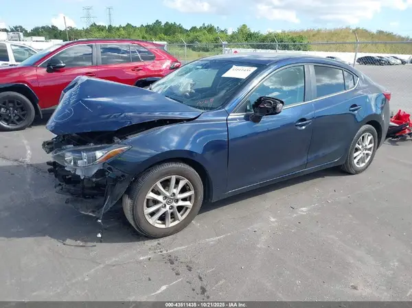 3MZBM1U7XGM324703 2016 MAZDA 3 - Image 2