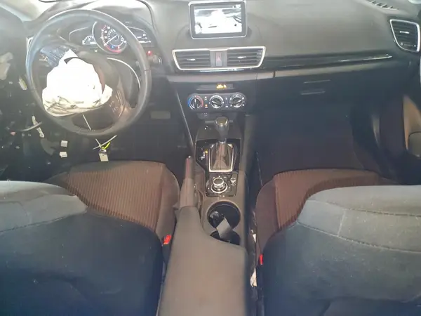 3MZBM1V71GM266172 2016 MAZDA 3 - Image 8