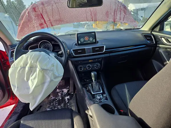 3MZBM1V71GM302247 2016 MAZDA 3 - Image 8