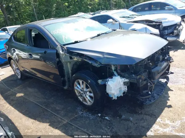 3MZBM1V73GM267534 2016 MAZDA 3 - Image 1