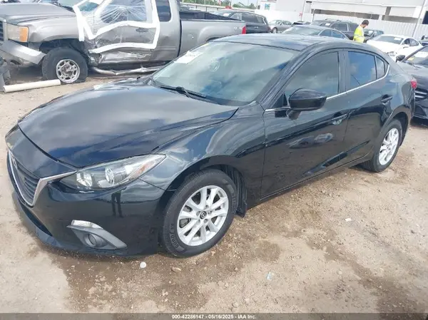 3MZBM1V75GM241498 2016 MAZDA 3 - Image 2