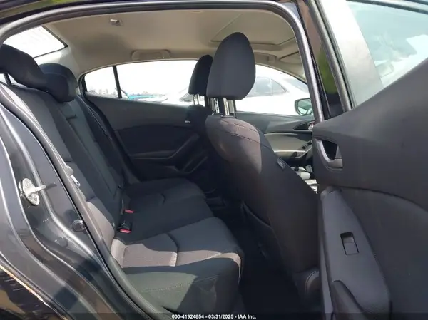 3MZBM1V75GM304423 2016 MAZDA 3 - Image 8
