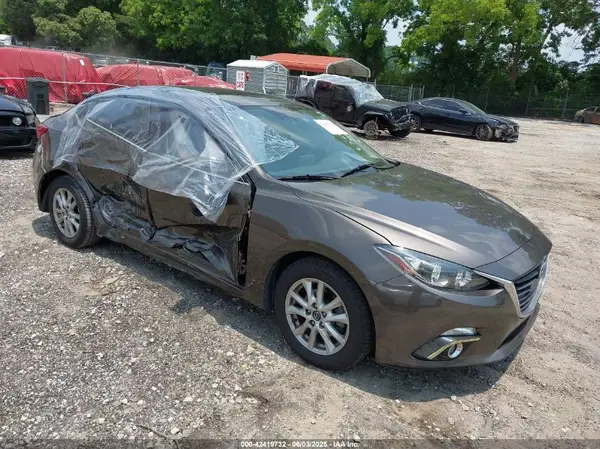 3MZBM1V79GM247613 2016 MAZDA 3 - Image 1