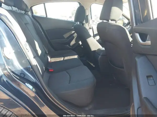 3MZBM1V79GM279686 2016 MAZDA 3 - Image 8