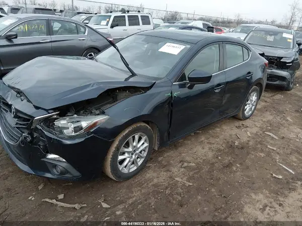 3MZBM1W71GM264629 2016 MAZDA 3 - Image 2