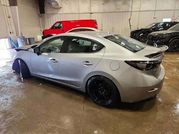 3MZBM1W73GM247069 2016 MAZDA 3 - Image 2