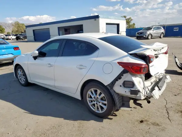 3MZBM1W77GM302140 2016 MAZDA 3 - Image 2