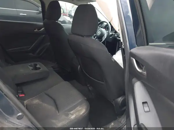 3MZBM1W77GM302560 2016 MAZDA 3 - Image 8