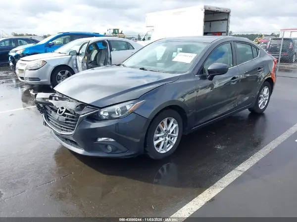 3MZBM1W77GM307967 2016 MAZDA 3 - Image 2