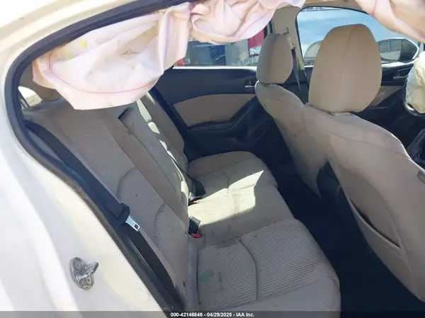 3MZBM1W7XGM272373 2016 MAZDA 3 - Image 8