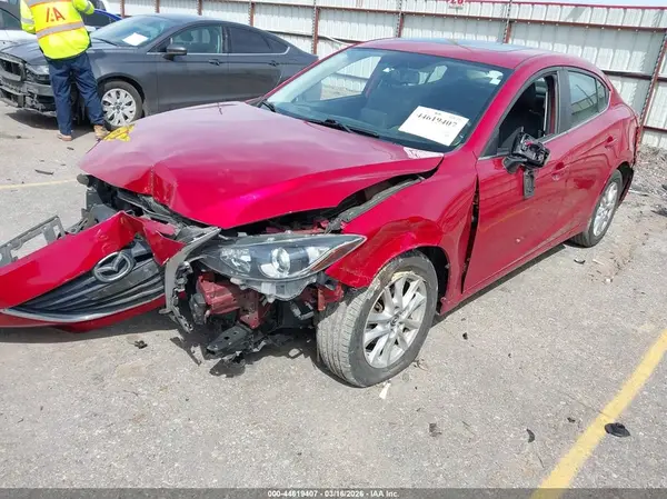 3MZBM1X77GM257327 2016 MAZDA 3 - Image 2