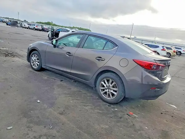3MZBM1X7XGM302633 2016 MAZDA 3 - Image 2