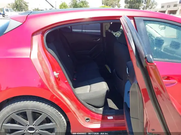 3MZBN1K70HM114032 2017 MAZDA 3 - Image 8