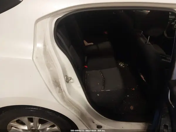 3MZBN1K70HM118176 2017 MAZDA 3 - Image 8