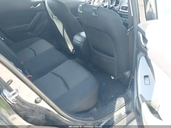 3MZBN1K70HM118632 2017 MAZDA 3 - Image 8