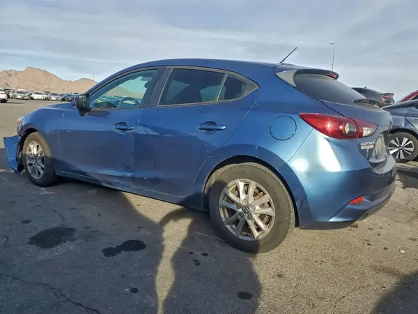 3MZBN1K70HM121000 2017 MAZDA 3 - Image 2