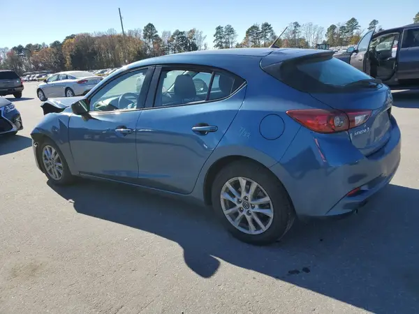 3MZBN1K70JM236055 2018 MAZDA 3 - Image 2