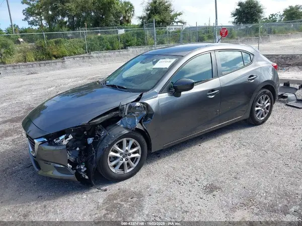 3MZBN1K70JM264826 2018 MAZDA 3 - Image 2