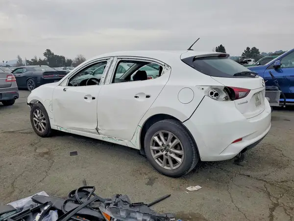 3MZBN1K71HM115884 2017 MAZDA 3 - Image 2