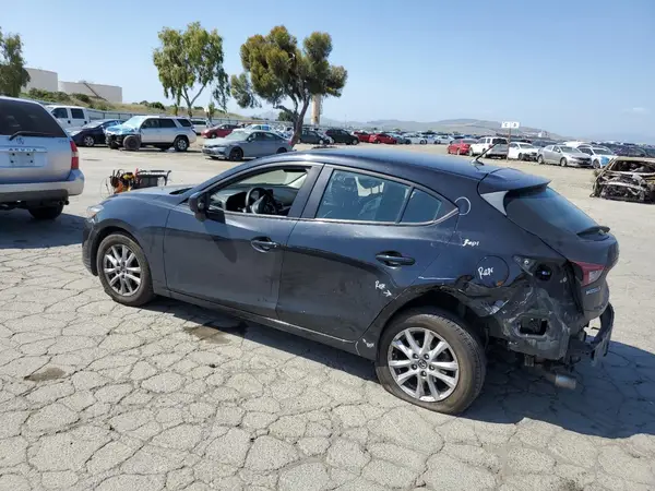 3MZBN1K71JM175850 2018 MAZDA 3 - Image 2