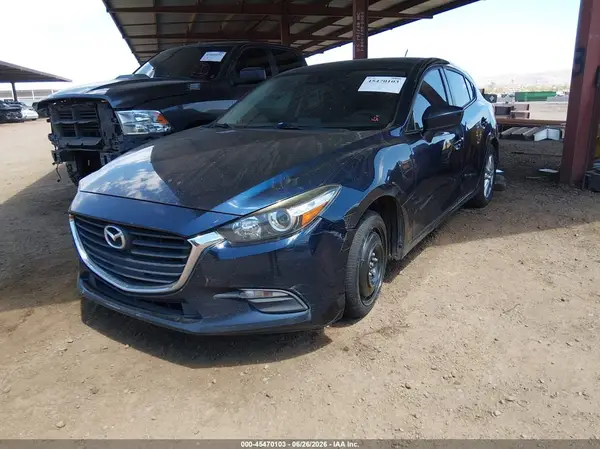 3MZBN1K71JM210645 2018 MAZDA 3 - Image 2