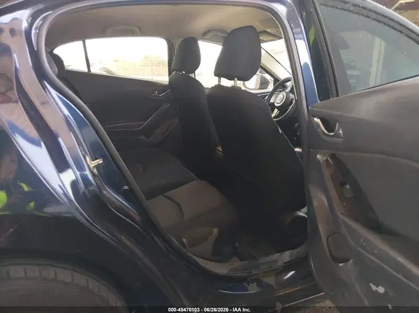 3MZBN1K71JM210645 2018 MAZDA 3 - Image 8