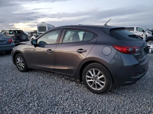 3MZBN1K71JM233214 2018 MAZDA 3 - Image 2
