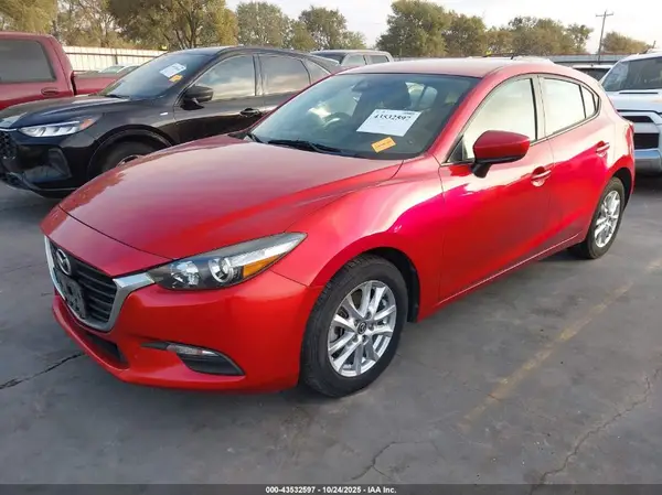 3MZBN1K72JM201775 2018 MAZDA 3 - Image 2