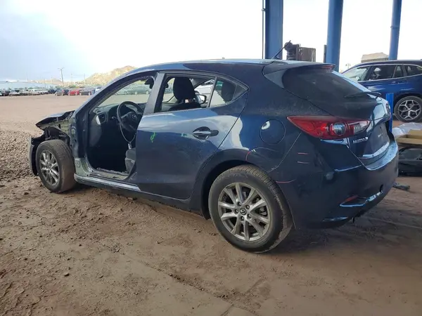 3MZBN1K72JM210816 2018 MAZDA 3 - Image 2
