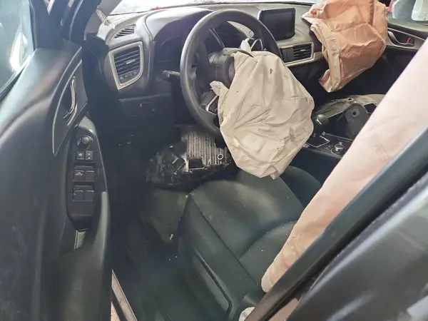 3MZBN1K72JM215658 2018 MAZDA 3 - Image 8