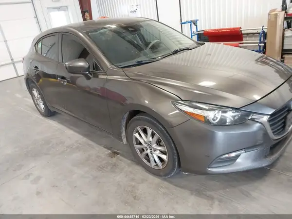 3MZBN1K72JM222867 2018 MAZDA 3 - Image 1