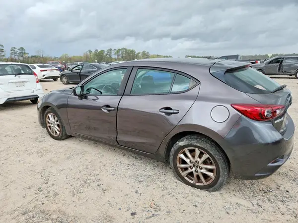 3MZBN1K72JM234808 2018 MAZDA 3 - Image 2