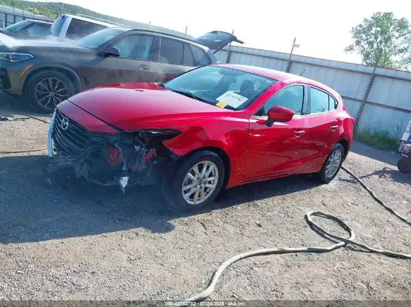 3MZBN1K73HM100559 2017 MAZDA 3 - Image 2
