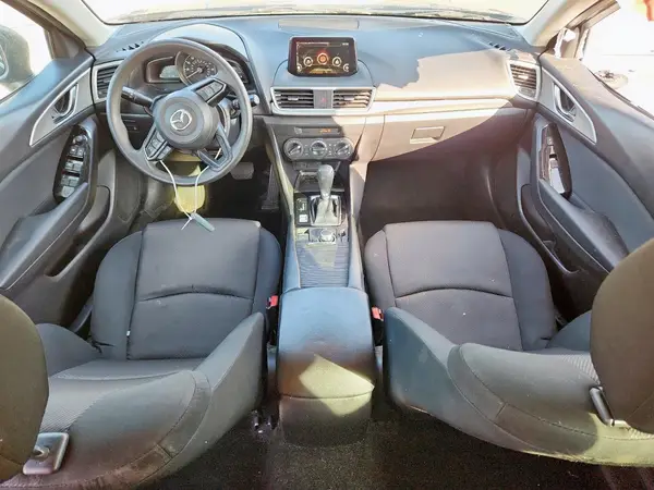 3MZBN1K73HM110864 2017 MAZDA 3 - Image 8