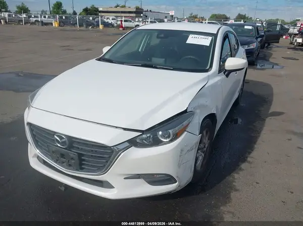 3MZBN1K73JM245705 2018 MAZDA 3 - Image 2