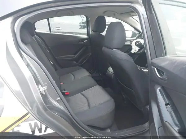3MZBN1K73JM265856 2018 MAZDA 3 - Image 8