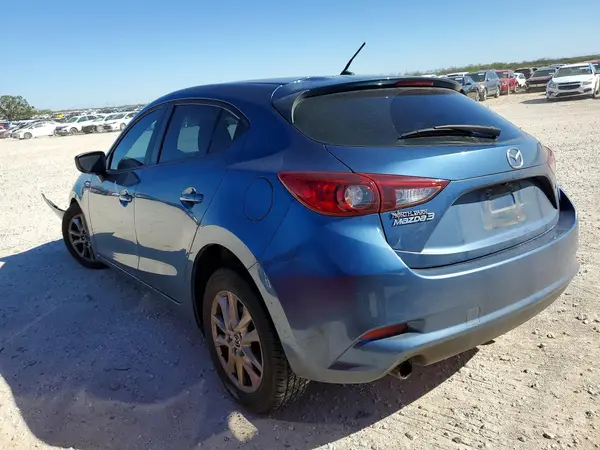 3MZBN1K74HM103261 2017 MAZDA 3 - Image 2