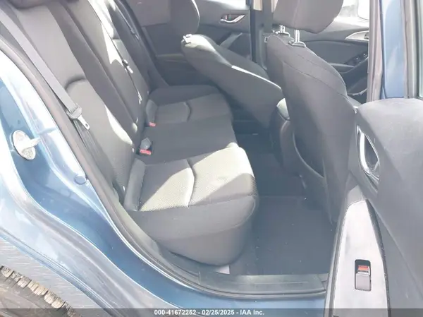 3MZBN1K74JM201762 2018 MAZDA 3 - Image 8
