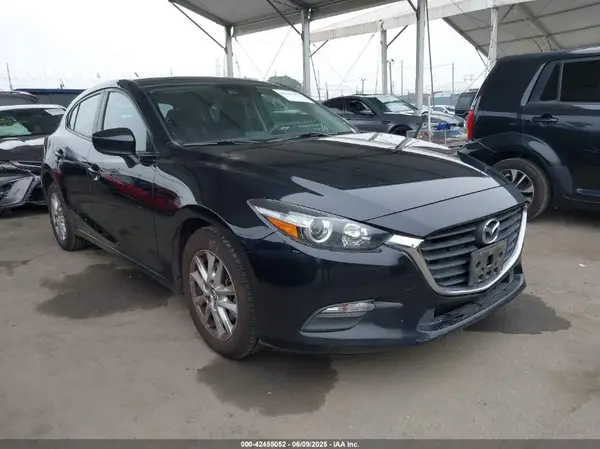 3MZBN1K74JM205083 2018 MAZDA 3 - Image 1