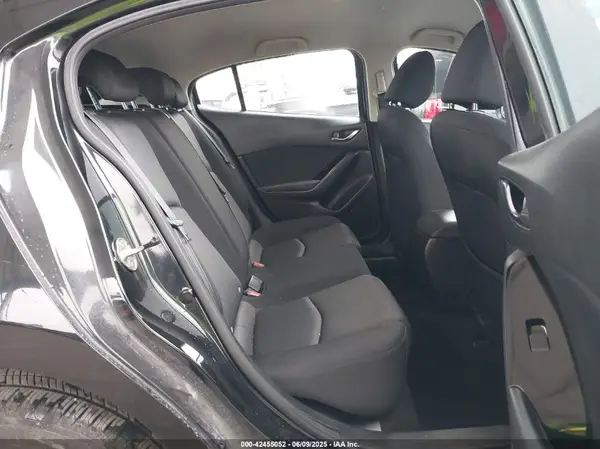 3MZBN1K74JM205083 2018 MAZDA 3 - Image 8