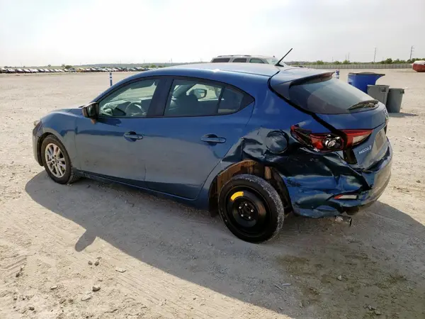 3MZBN1K74JM217704 2018 MAZDA 3 - Image 2