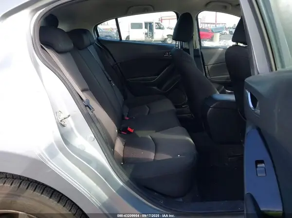 3MZBN1K75HM100160 2017 MAZDA 3 - Image 8