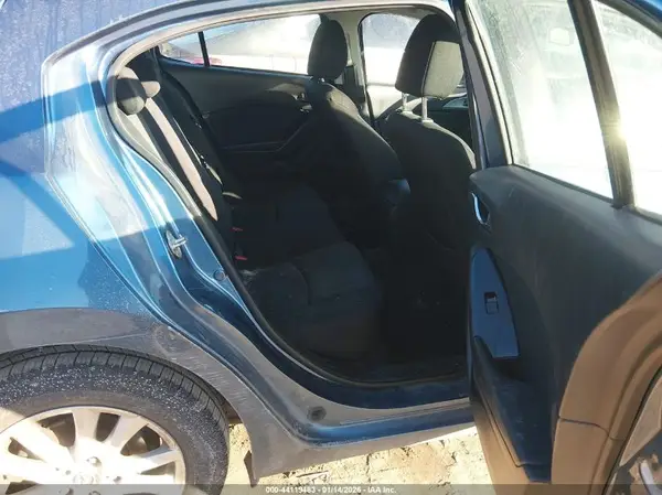 3MZBN1K75HM102023 2017 MAZDA 3 - Image 8