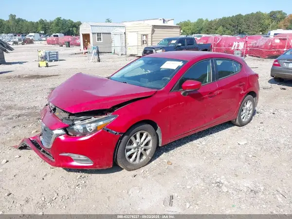 3MZBN1K75JM202208 2018 MAZDA 3 - Image 2